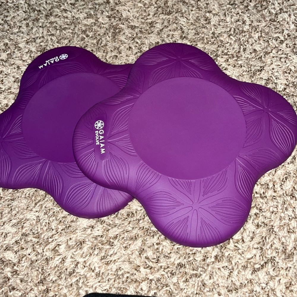 YOGA PADS